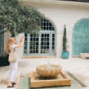 Meet your Posher, Abbie